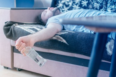 Вывод из запоя в Павловске